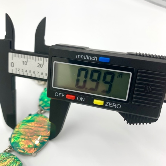 Iridescent large vintage opal inspired bold blue green statement bib necklace - Picture 12 of 13